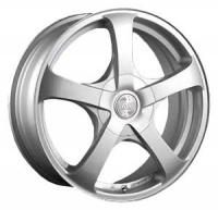 Racing Wheels H-340 Chrome Wheels - 15x6inches/5x100mm