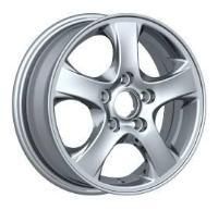 Wiger WGR1003 Silver Wheels - 15x6.5inches/5x114.3mm